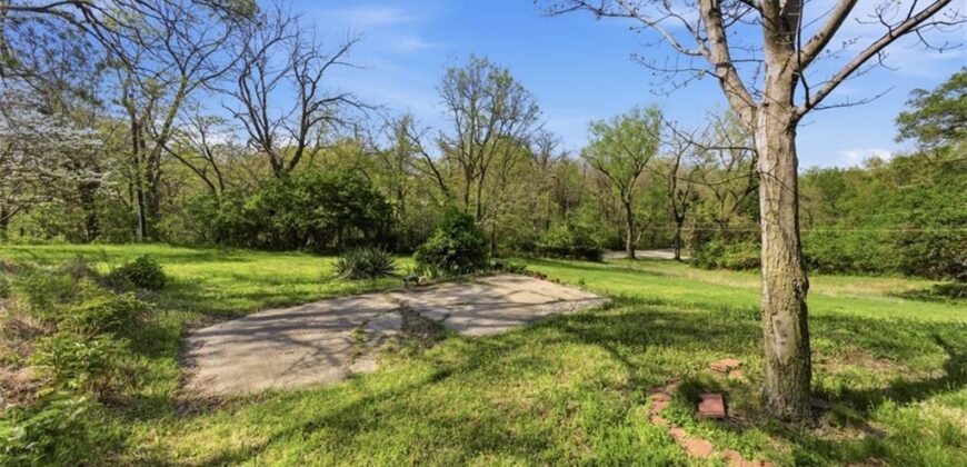 3232 N Forest Avenue, Kansas City, MO 64116