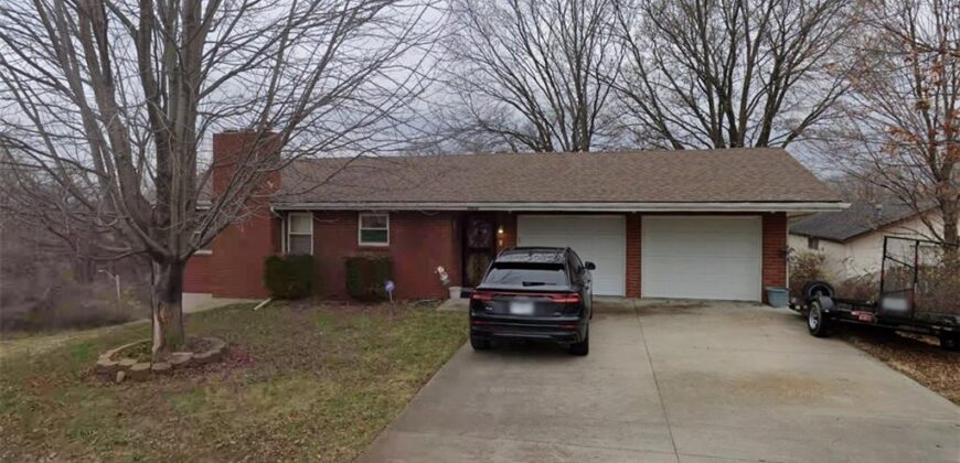 3232 N Forest Avenue, Kansas City, MO 64116