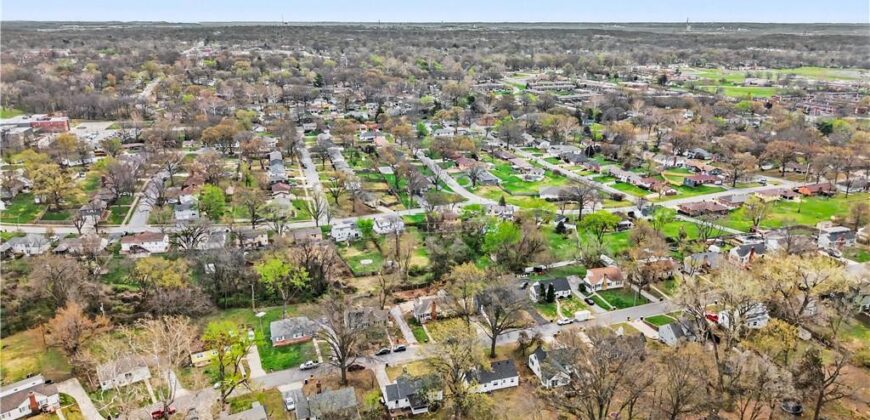 5044 NE Marvin Road, Kansas City, MO 64118