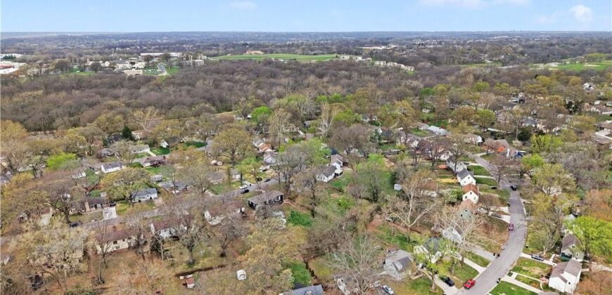 5044 NE Marvin Road, Kansas City, MO 64118