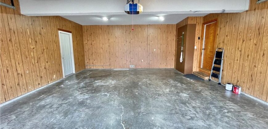 1637 83rd Terrace, Kansas City, MO 64118