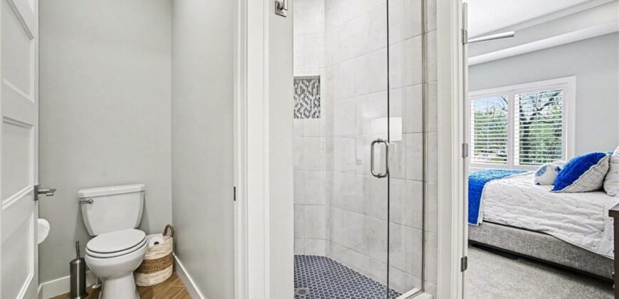 9201 Lime Stone Road, Parkville, MO 64152