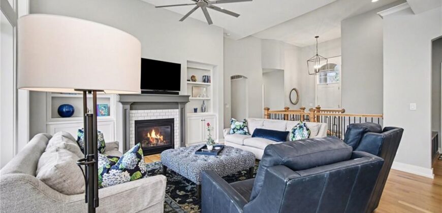 9201 Lime Stone Road, Parkville, MO 64152