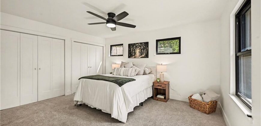 8305 NW Forest Drive, Weatherby Lake, MO 64152