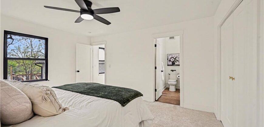 8305 NW Forest Drive, Weatherby Lake, MO 64152