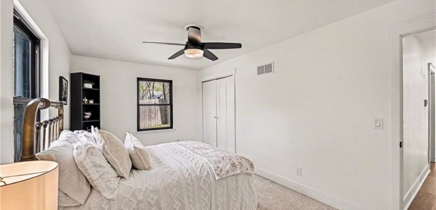 8305 NW Forest Drive, Weatherby Lake, MO 64152