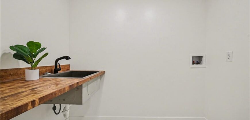 8305 NW Forest Drive, Weatherby Lake, MO 64152