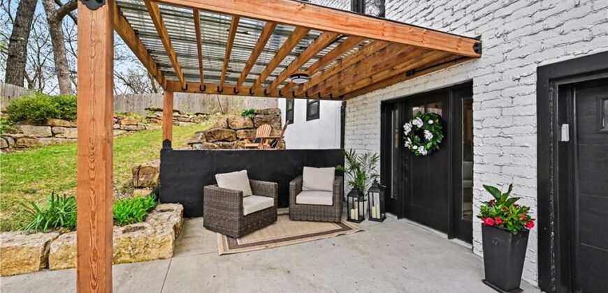 8305 NW Forest Drive, Weatherby Lake, MO 64152