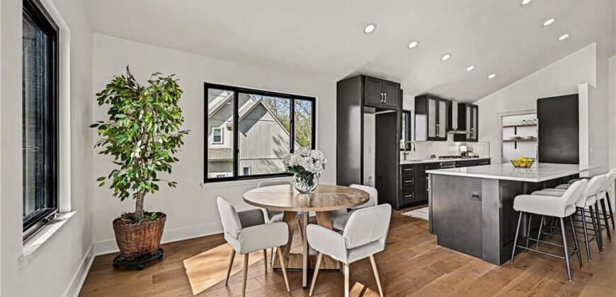 8305 NW Forest Drive, Weatherby Lake, MO 64152