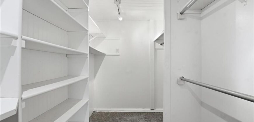 116 N Fairview Avenue, Liberty, MO 64068