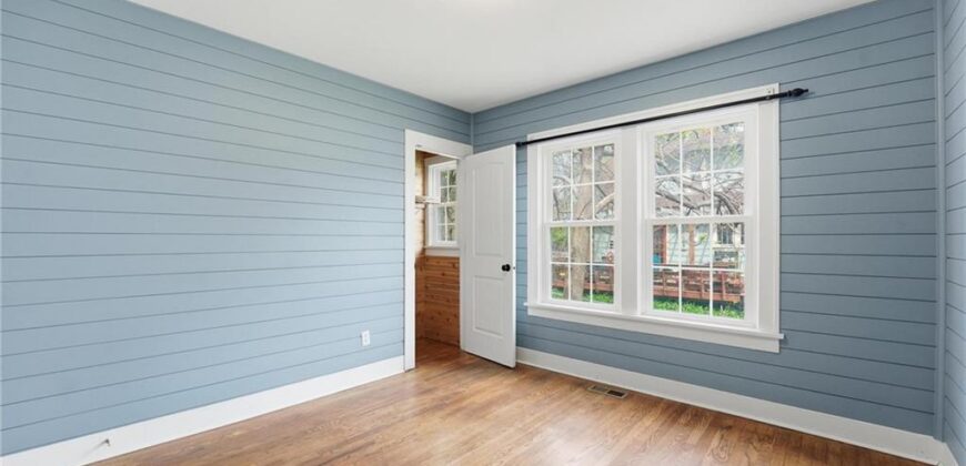 116 N Fairview Avenue, Liberty, MO 64068