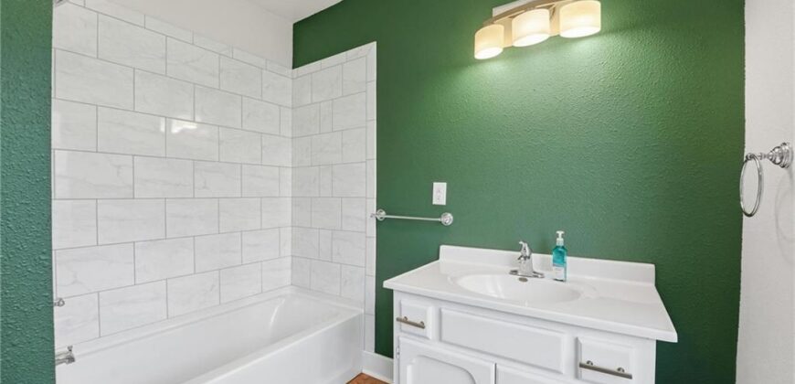 116 N Fairview Avenue, Liberty, MO 64068