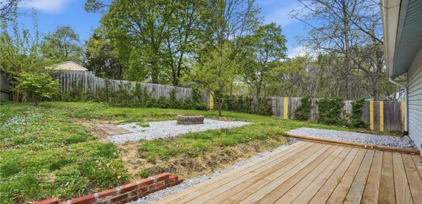 116 N Fairview Avenue, Liberty, MO 64068