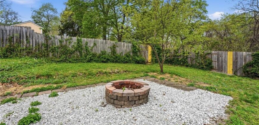 116 N Fairview Avenue, Liberty, MO 64068