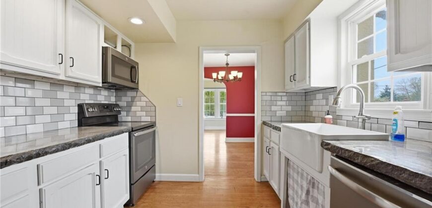 116 N Fairview Avenue, Liberty, MO 64068