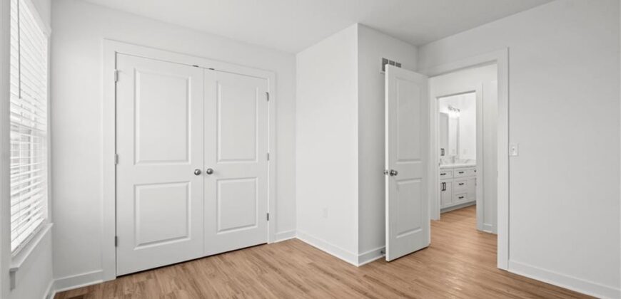 3818 NW 93rd Street, Kansas City, MO 64154