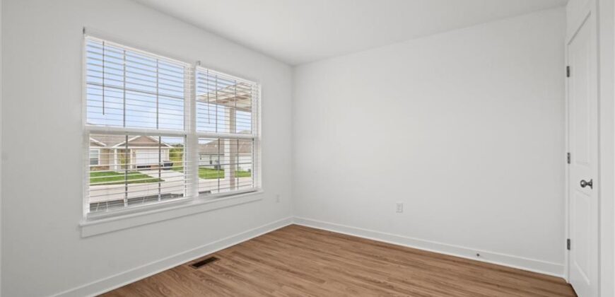 3818 NW 93rd Street, Kansas City, MO 64154