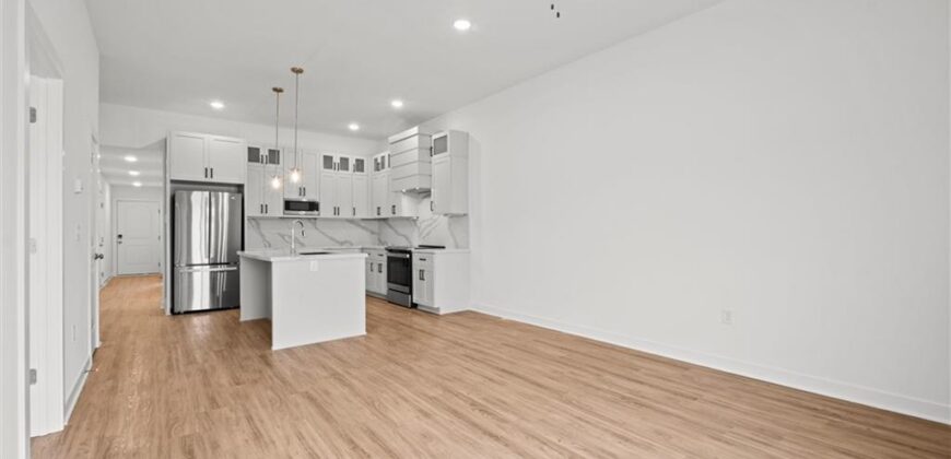 3818 NW 93rd Street, Kansas City, MO 64154