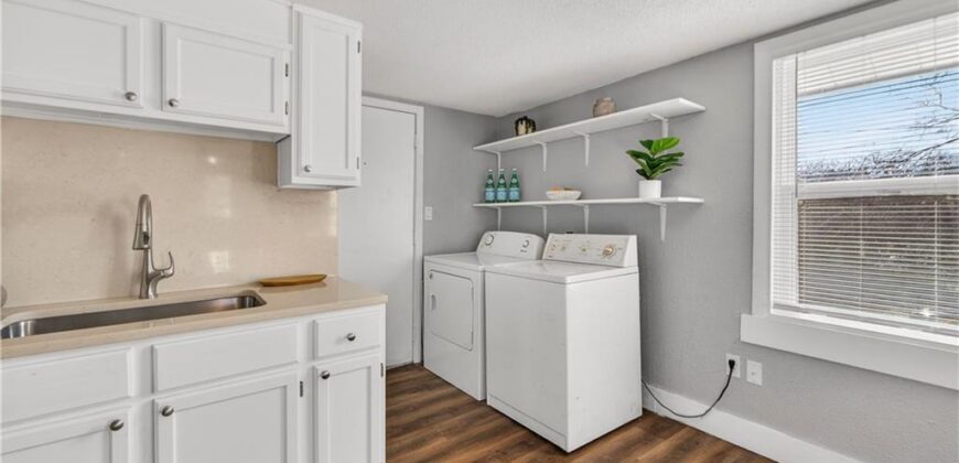 429 NE 42nd Street, Kansas City, MO 64116