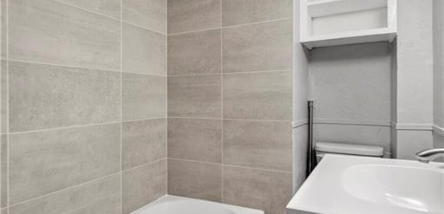 429 NE 42nd Street, Kansas City, MO 64116