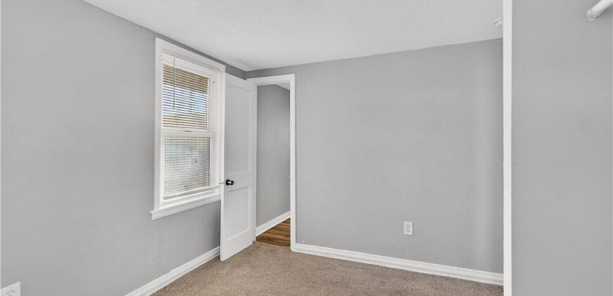 429 NE 42nd Street, Kansas City, MO 64116