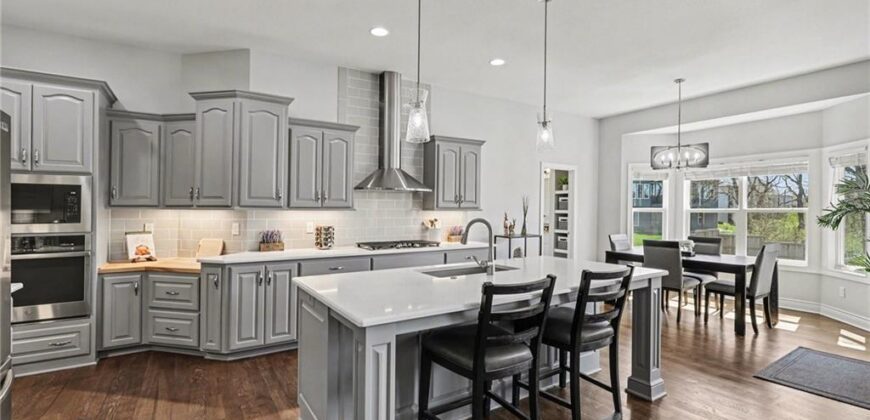 5513 NW 111th Court, Kansas City, MO 64154