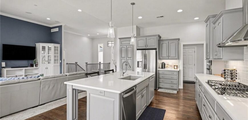 5513 NW 111th Court, Kansas City, MO 64154