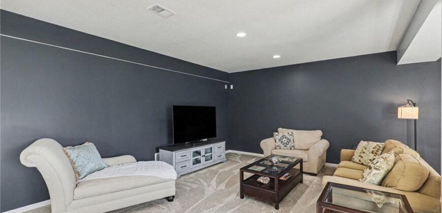 5513 NW 111th Court, Kansas City, MO 64154