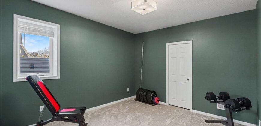 5513 NW 111th Court, Kansas City, MO 64154