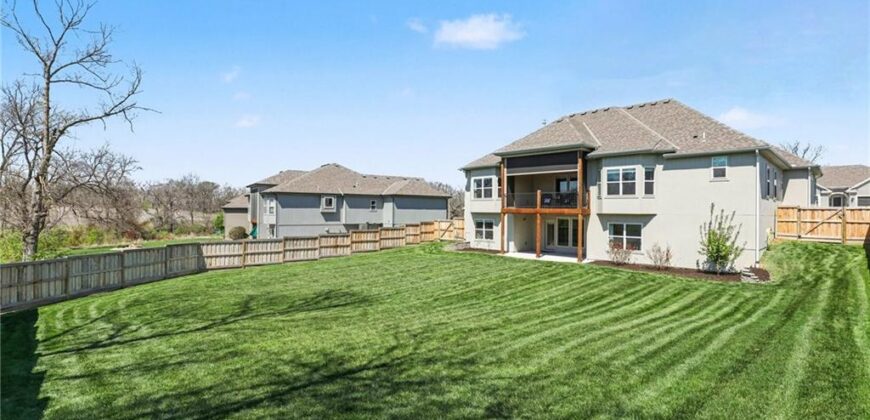 5513 NW 111th Court, Kansas City, MO 64154
