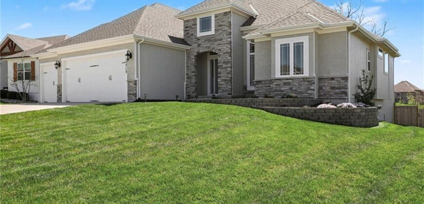 5513 NW 111th Court, Kansas City, MO 64154