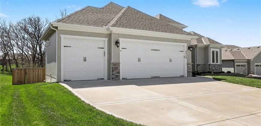 5513 NW 111th Court, Kansas City, MO 64154