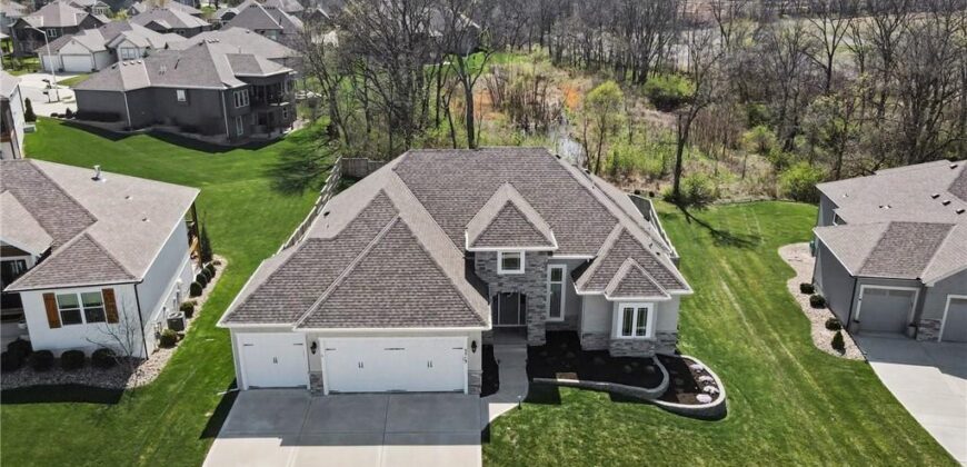 5513 NW 111th Court, Kansas City, MO 64154