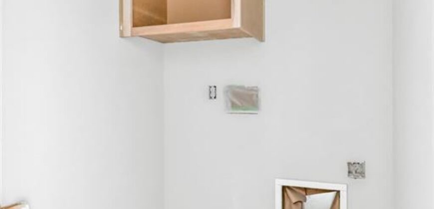 4 HIGHLAND Circle, Smithville, MO 64089