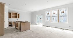 4 HIGHLAND Circle, Smithville, MO 64089