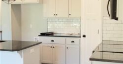 4 HIGHLAND Circle, Smithville, MO 64089