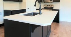 4 HIGHLAND Circle, Smithville, MO 64089