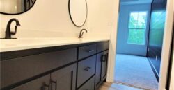 4 HIGHLAND Circle, Smithville, MO 64089