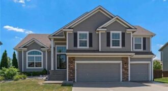 8105 NE 102nd Street, Kansas City, MO 64157