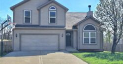 19609 Harbor Drive, Smithville, MO 64089