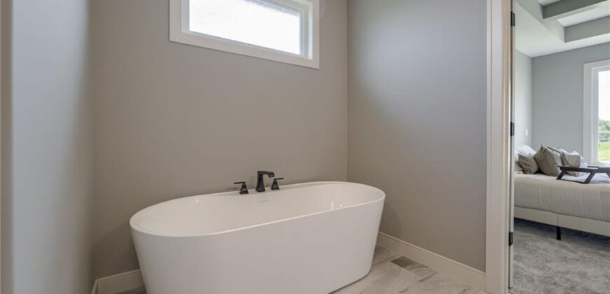 2615 NE 91st Place, Kansas City, MO 64156