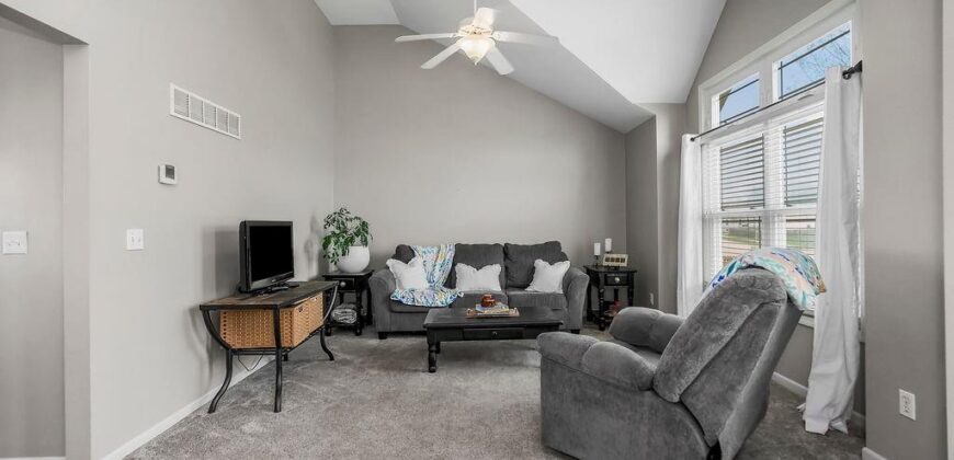 10912 N Manchester Avenue, Kansas City, MO 64157