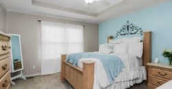 10912 N Manchester Avenue, Kansas City, MO 64157