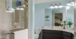 10912 N Manchester Avenue, Kansas City, MO 64157