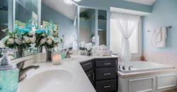 10912 N Manchester Avenue, Kansas City, MO 64157