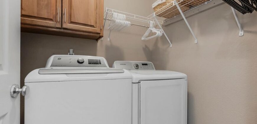 10912 N Manchester Avenue, Kansas City, MO 64157