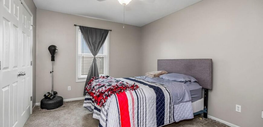 10912 N Manchester Avenue, Kansas City, MO 64157