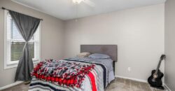 10912 N Manchester Avenue, Kansas City, MO 64157