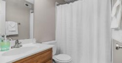 10912 N Manchester Avenue, Kansas City, MO 64157