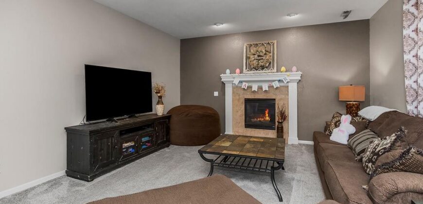 10912 N Manchester Avenue, Kansas City, MO 64157